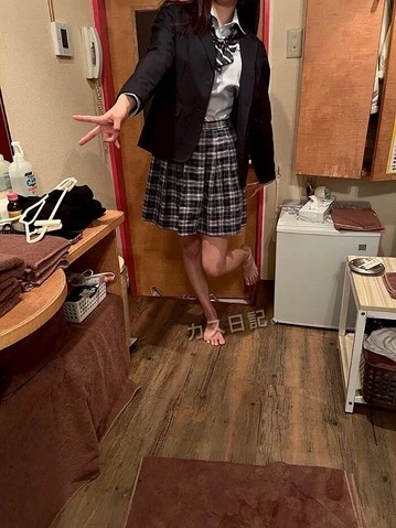 B71F9286-0D7C-4427-BDC6-2724C1C7A998